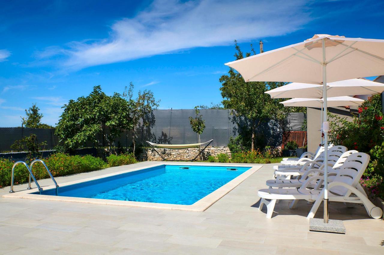 Holiday House Emma Burići Dış mekan fotoğraf