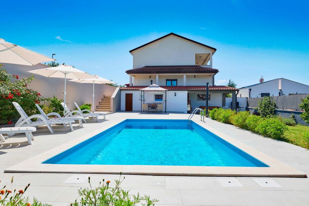 Holiday House Emma Burići Dış mekan fotoğraf