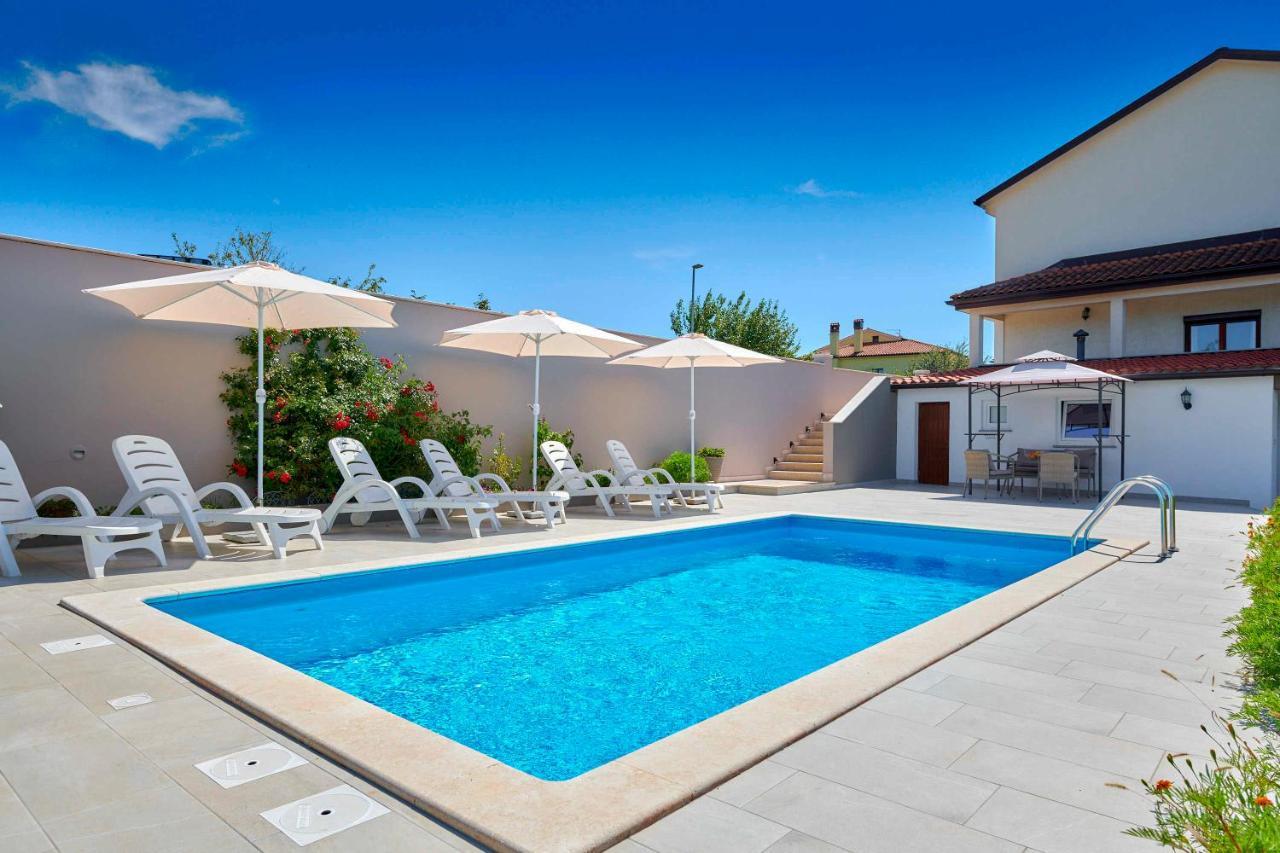 Holiday House Emma Burići Dış mekan fotoğraf