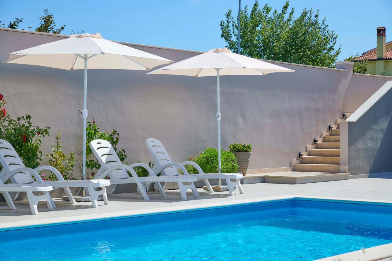 Holiday House Emma Burići Dış mekan fotoğraf