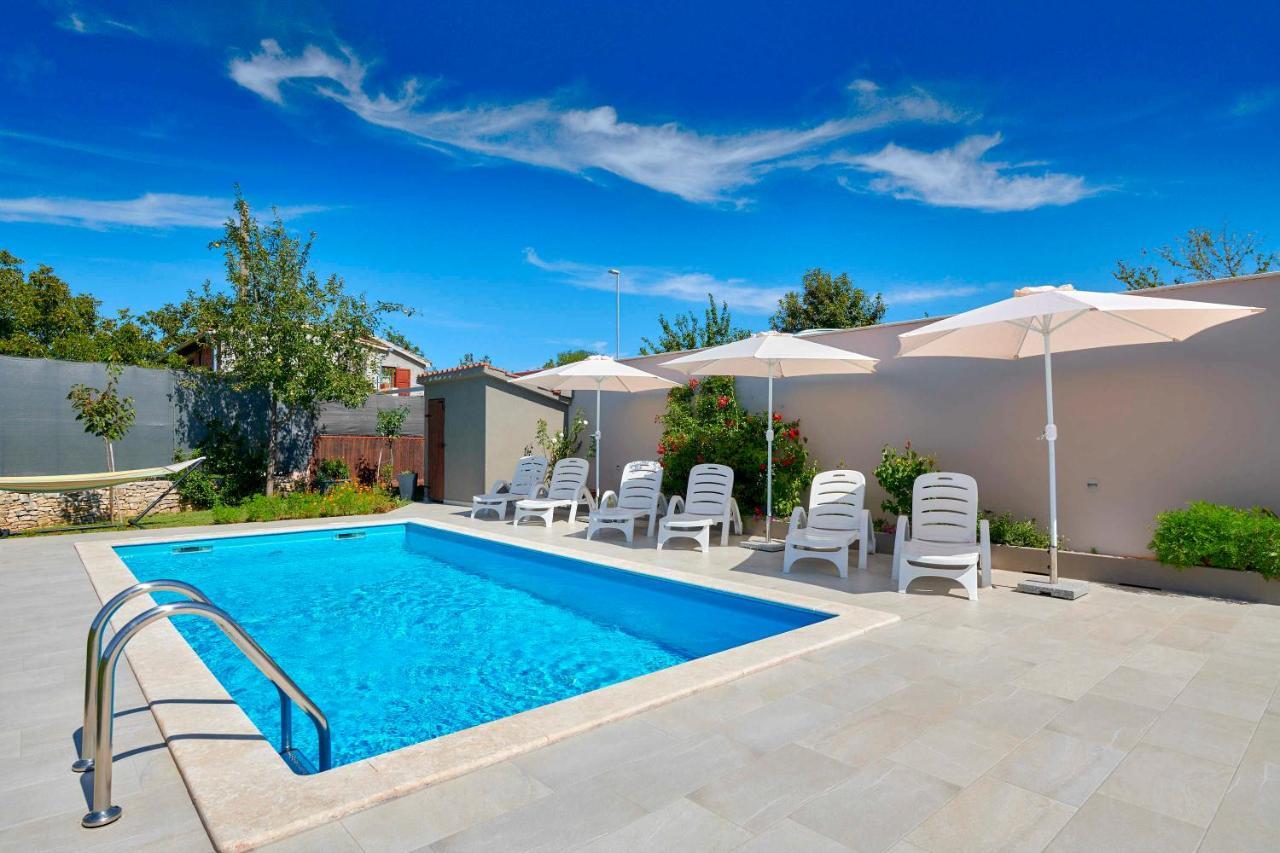 Holiday House Emma Burići Dış mekan fotoğraf