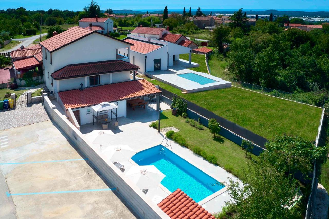 Holiday House Emma Burići Dış mekan fotoğraf