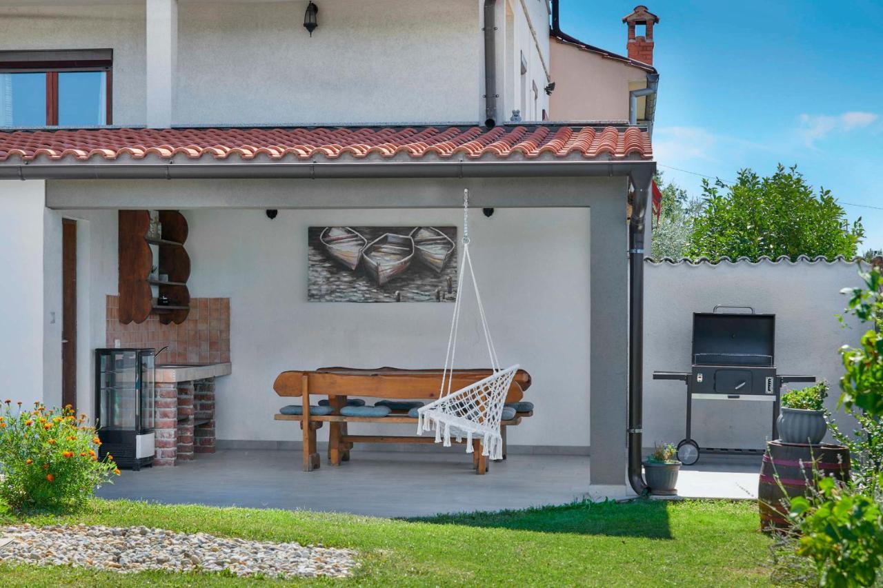 Holiday House Emma Burići Dış mekan fotoğraf