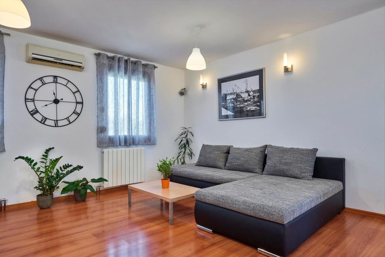 Holiday House Emma Burići Dış mekan fotoğraf